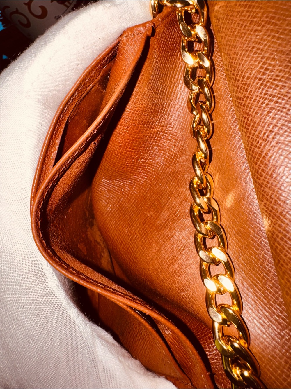 Louis Vuitton Viennois compact monogram wallet with unbranded 47 inch chain - Picture 13 of 16